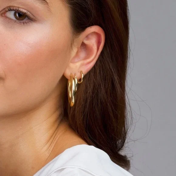 18k Gold plated Classic 33mm sized trending hoops! Must have. NWT & box - Picture 10 of 10